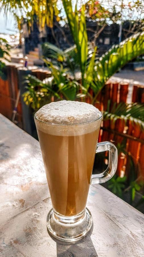 Sarinah Beach - Bistro & Bungalow Batununggul エクステリア 写真