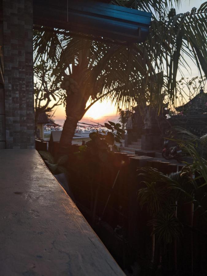 Sarinah Beach - Bistro & Bungalow Batununggul エクステリア 写真