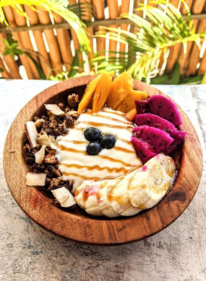 Sarinah Beach - Bistro & Bungalow Batununggul エクステリア 写真